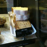 Starbucks - ショーケースの中はこんな感じでした。(2015年10月)