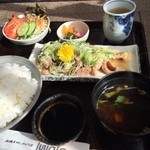 石焼＆ワイン イワタ - 和風定食
            お肉大盛り
            
            もう少し食べたかった
            細切り過ぎて ちょっと食べ応えがイマイチ(^^