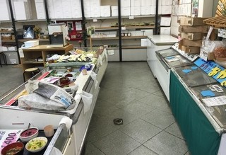Tsukemono Aiki - 店内陳列