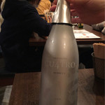 カネ保水産 - 不思議なボトルですね～　ミサイルみたい(^.^)