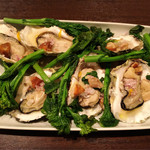 カネ保水産 - 蒸し牡蠣