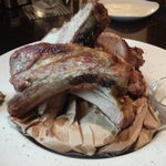 ナミヘイピザ - 三石ポーク骨付きスペアリブ