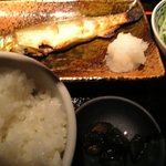 ガシラ 渋谷店 - あゆの塩焼き定食（ちょっとピンぼけ。。）