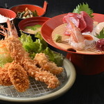 바다 튀김 정식 (새우, 생선, 면도)