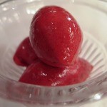 フチテイ ア ヴ - グラス・ソルベ（フランボワーズ）のアップ