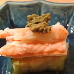 寿しの吉乃 - 茄子に乗せた荘内ズワイガニ