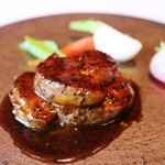 レストラン ヴァリエ - メイン④シャロレー仔牛ロース肉　フォアグラステーキ「ロッシーニ」