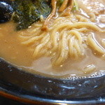 らーめん 与七 堅田店 - 麺とスープ