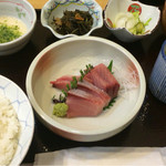 日本料理 花家 - ブリ刺し定食