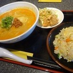 Saisai Chuuka Dainingu - 担々麺セットは夢の三種の神器・ラーメンとからあげとやきめしの夢のパラダイス