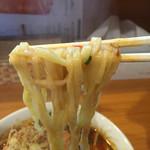 青竹手打ちらーめん 夢現 - 麺は、いつもながらの饂飩ライクな中太、ツルシコ麺です(^O^)／