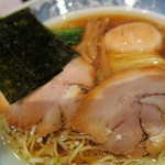 藤堂 - 燻丸 醤油　ズームアップ