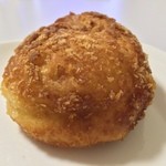 粉とクリーム - 惣菜パソはカレーかウインナーにかぎる。拙宅の朝食。