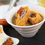 キッチンデミグラ - 相模豚のロールカツカレー