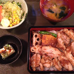 Suteki Teppanyaki Hiro - 鶏重/900円