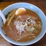 台湾料理　福味 - 味噌ラーメン  (炒飯とセットで)  580円