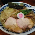 手打ち中華そば 竹の助 - ワンタン麺