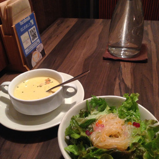 バニアンツリー