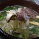 棟梁 - 「牛テールうどん」の牛テール