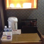 奈良屋 - 2015年11月：部屋のお茶セット