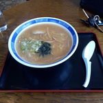 食事と民宿 八幡 - みそラーメン700円