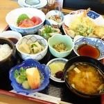 Ajidokoro Takayama - 2015年10月　高山定食【2000円】品数豊富！
