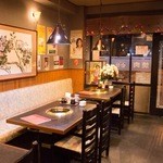 焼肉スンチャン - 〜4名様用のテーブル席です。