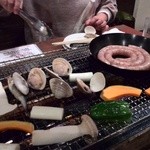 かき小屋 - ハマグリ、野菜