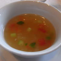 四川豆花飯荘 東京店 - フカヒレと夏野菜のスープ