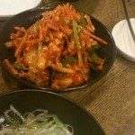 焼肉ホルモン 龍の巣 大阪京橋 - 生キムチ！