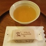 Sunny Hills - 丸ごと1個試食出来ます