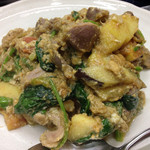 みょうが屋 - 刀根鶏のミント炒めグリーンカレー風