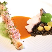 ルカンケ - ランチコース 3400円 の本日の鮮魚 その日のキュイソンのスタイルでソース・ブイヤベース イカ墨のタブレ添え