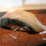 シャンパン&ワインと熟成鮨 Rikyu - しめ鯖