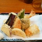 一休庵 - 綺麗に揚がった天ぷら。