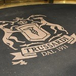 Il Ristorante Trussardi Alla Scala - 1Fはトラサルディのショップで2Fがレストランになります。