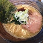 びし屋 - 豚骨醤油ラーメン