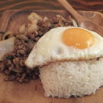 IGOSSOU オリエンタル - ガパオライス