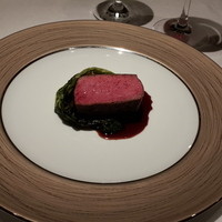 ル・マンジュ・トゥー - お肉のメインは”蝦夷鹿”のロースト。そりゃ旨いっしょ！