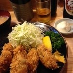とんかつ むらおか - カキフライ定食、タルタルは別皿で、