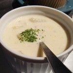ロータスバゲット - クラムチャウダー（400円）