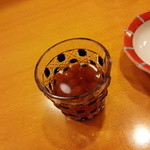 鮨 八や - イクラ、飲めるようになっている。