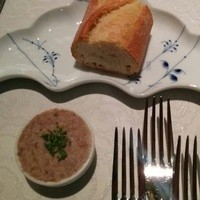 グリルうかい 丸の内店 - ②豚肉のなんか（忘れたけど細かく刻んだもの）