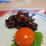 うなぎ亭 友栄 - 青うなぎ 割きたてのきも（たれ）ズームアップ