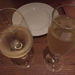 タロス - ノンアルコールスプマンテと白ワイン