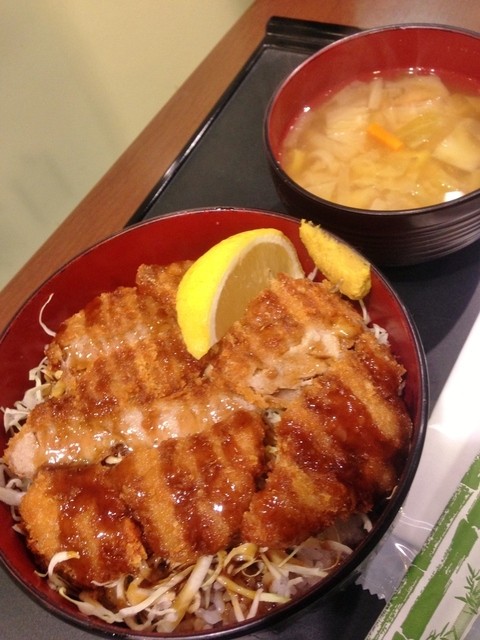 Tsunampoku 湯澤町 炸豬丼飯 炸豬排便當 食べログ 繁體中文