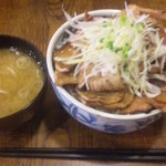 紅とん - 帯広豚丼メガ盛り（９８０円）