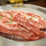 焼肉 平和園 - 上カルビ