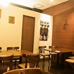 洋食Revo - 店内