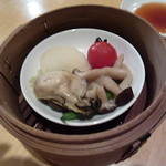 中国料理 李芳 - 広島牡蠣と冬野菜のセイロ蒸し